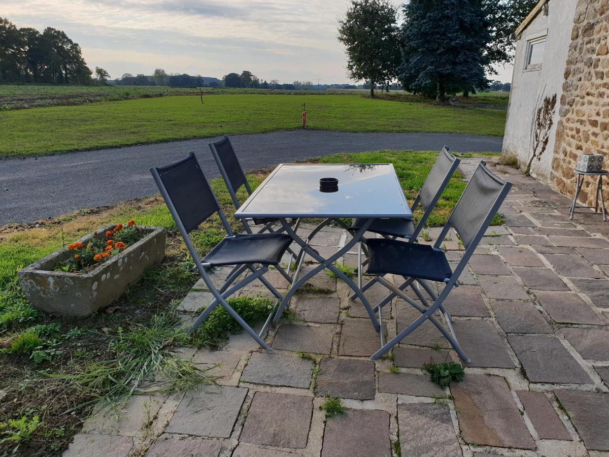 Gite à Romagnė Romagne  Esterno foto